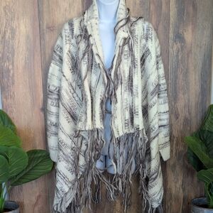 Michelle Nicole Fringe Knit Poncho Style Open Front Cardigan L T151